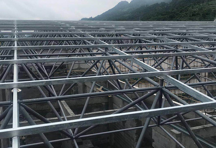 渝中仁怀冠英学校艺体楼网架